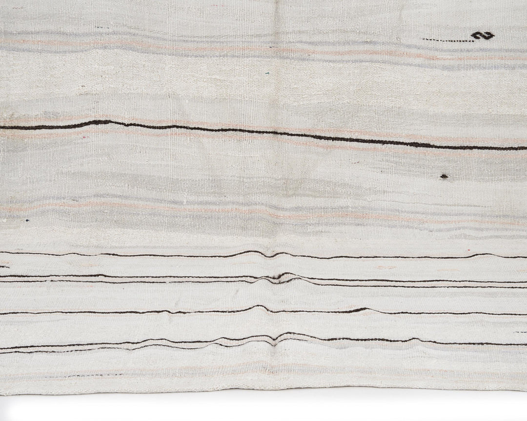 White Kilim Rug 6' 5" x 10' 2" | No. VR11959