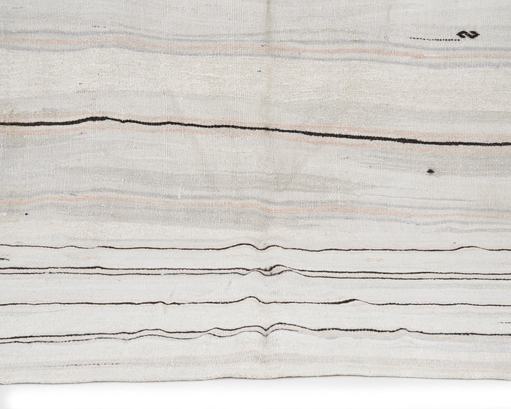 White Kilim Rug 6' 5" x 10' 2" | No. VR11959