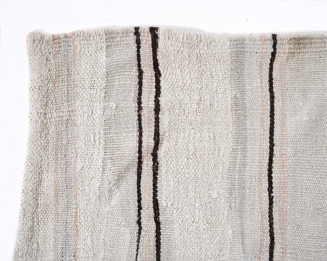 White Kilim Rug 6' 5" x 10' 2" | No. VR11959