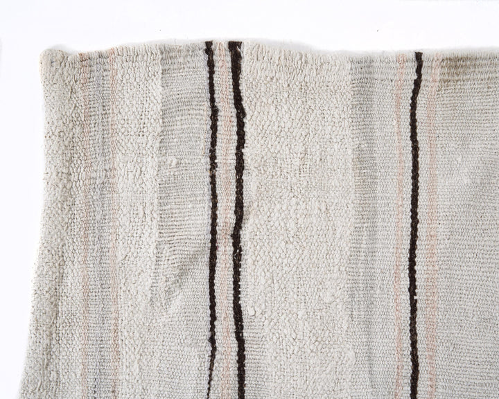 White Kilim Rug 6' 5" x 10' 2" | No. VR11959