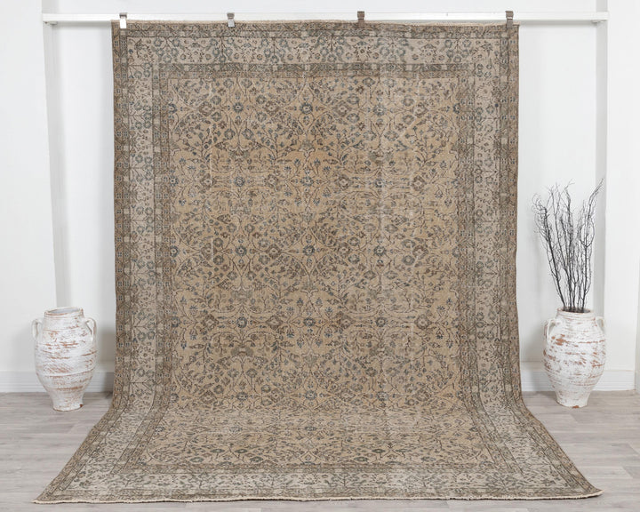 Beige Oushak Rug 7' 2" x 10' 4" | No. VR87045