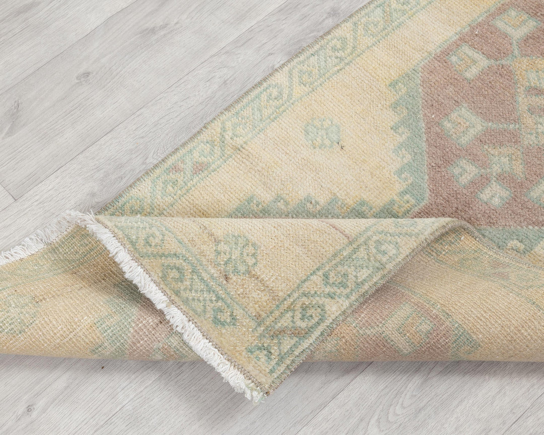Beige Oushak Rug 1' 8" x 3' 3" | No. VR88447