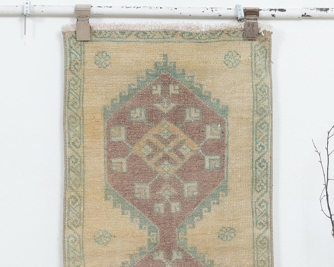 Beige Oushak Rug 1' 8" x 3' 3" | No. VR88447