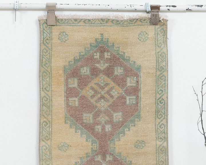 Beige Oushak Rug 1' 8" x 3' 3" | No. VR88447