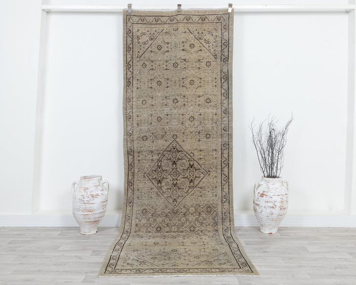 Runner Rug 3' 7" x 9' 10" | No. VR43930