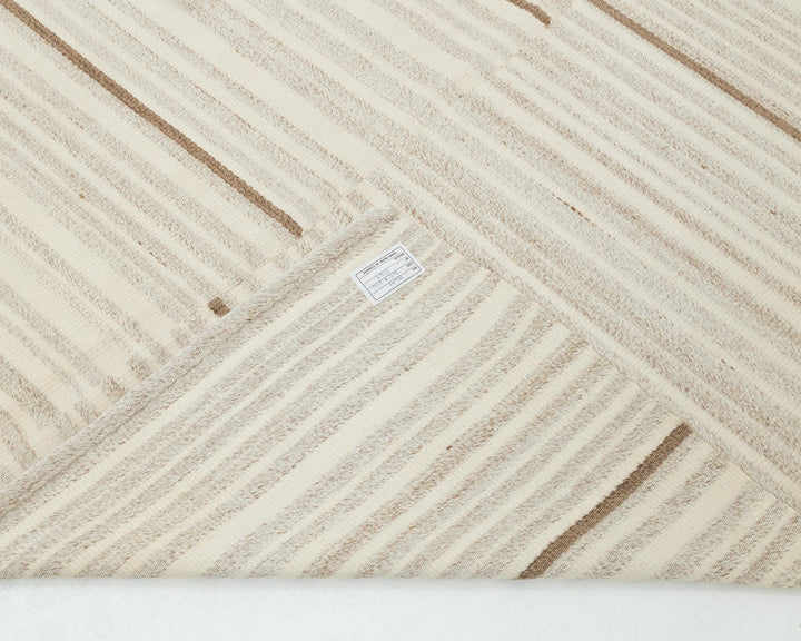 Beige Kilim Rug 9' 6" x 13' | No. VR14380