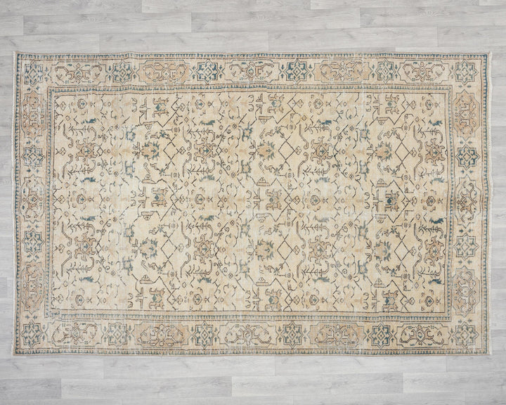 Oushak Rug 6' 1" x 9' 1" | No. VR17426