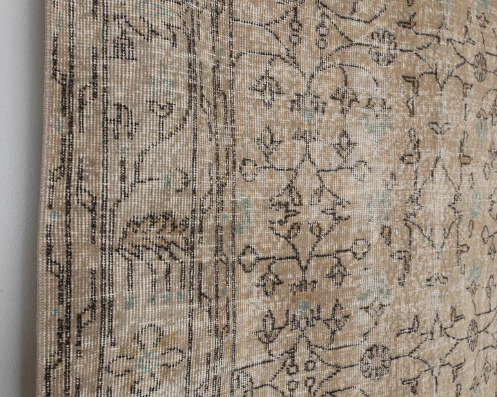 Beige Oushak Rug 7' 1" x 10' 2" | No. VR83759