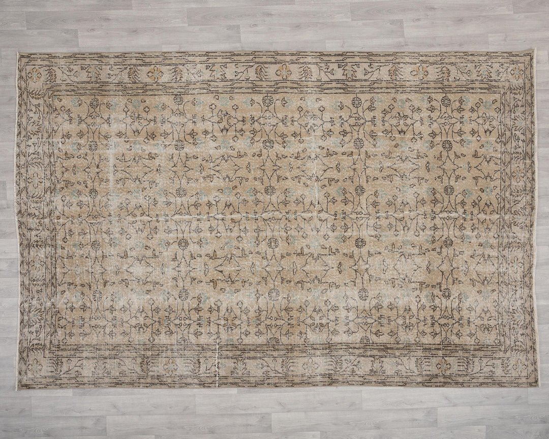 Beige Oushak Rug 7' 1" x 10' 2" | No. VR83759