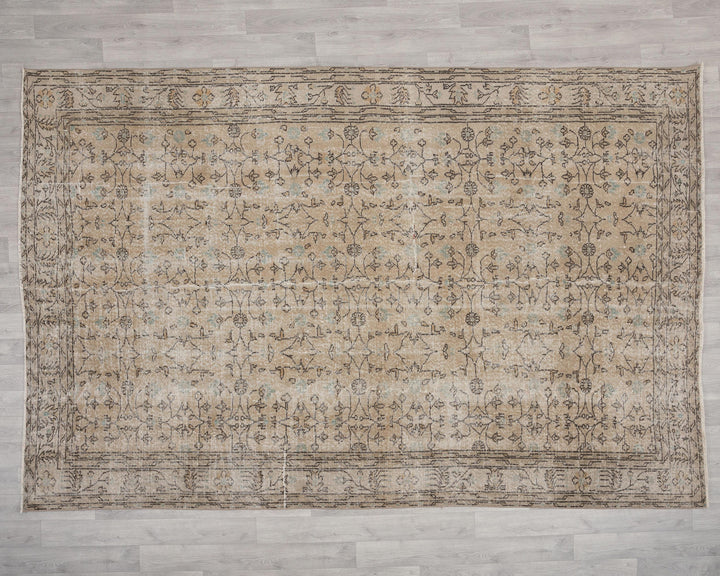 Beige Oushak Rug 7' 1" x 10' 2" | No. VR83759