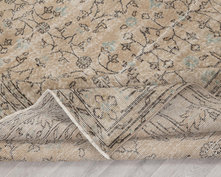 Beige Oushak Rug 7' 1" x 10' 2" | No. VR83759