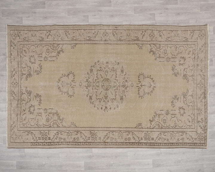 Beige Oushak Rug 7' x 10' | No. VR28139