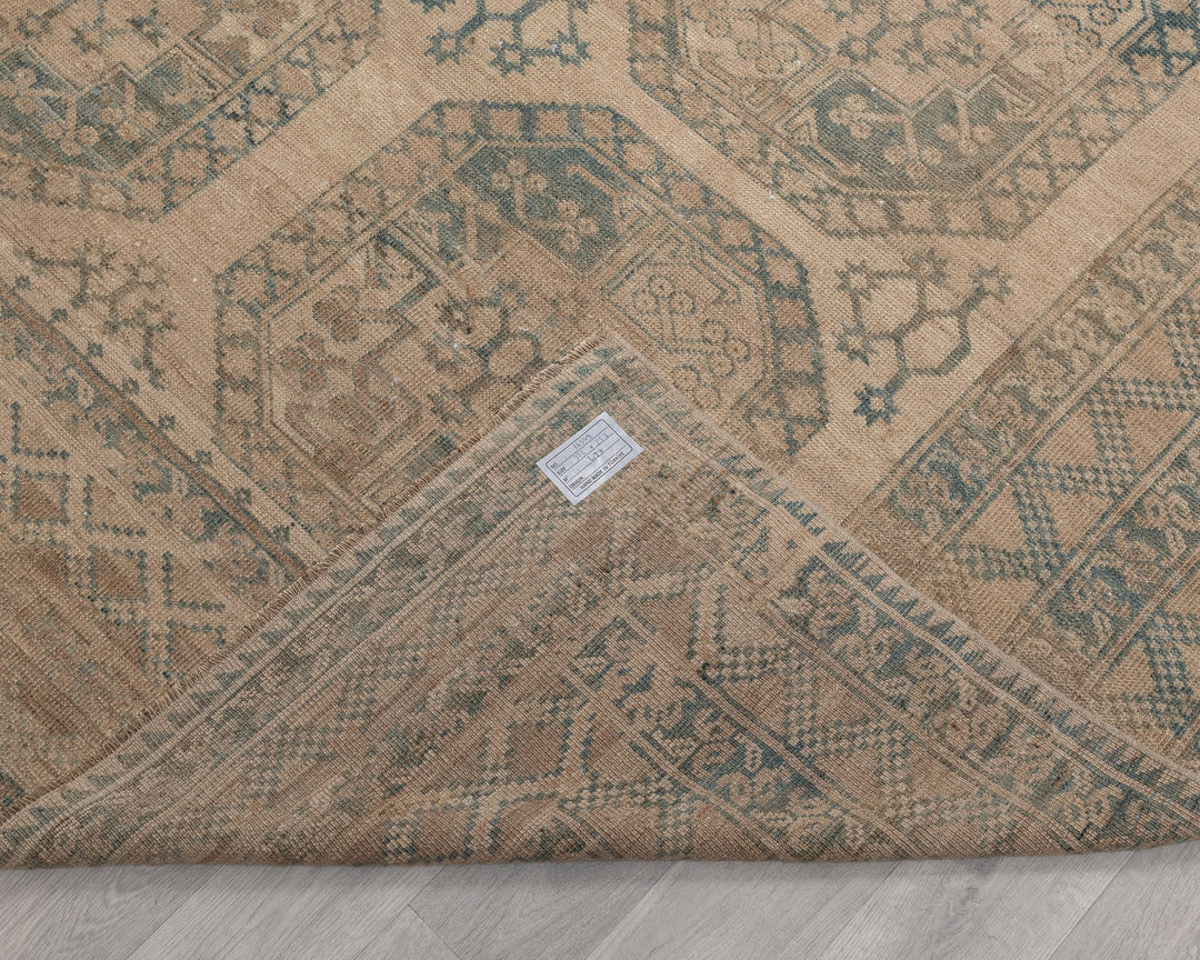 Faded Oushak Rug 8' 5" x 10' 7" | No. VR98701