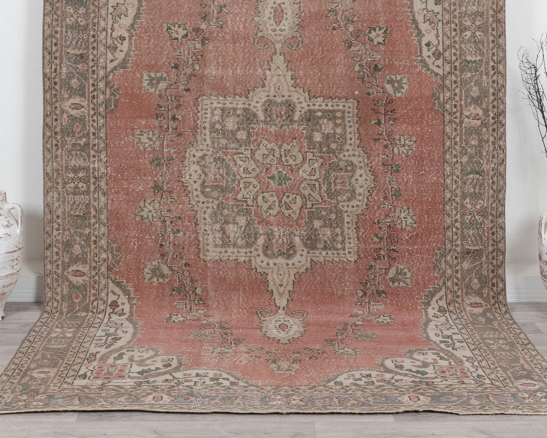 Oushak Rug 9' 8" x 6' 5" | No. VR82322