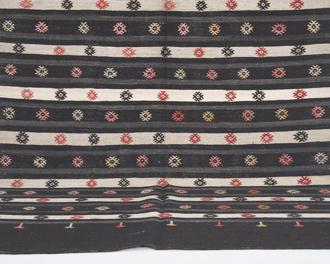 Brown Kilim Rug 6' 1" x 9' 8" | No. VR45597