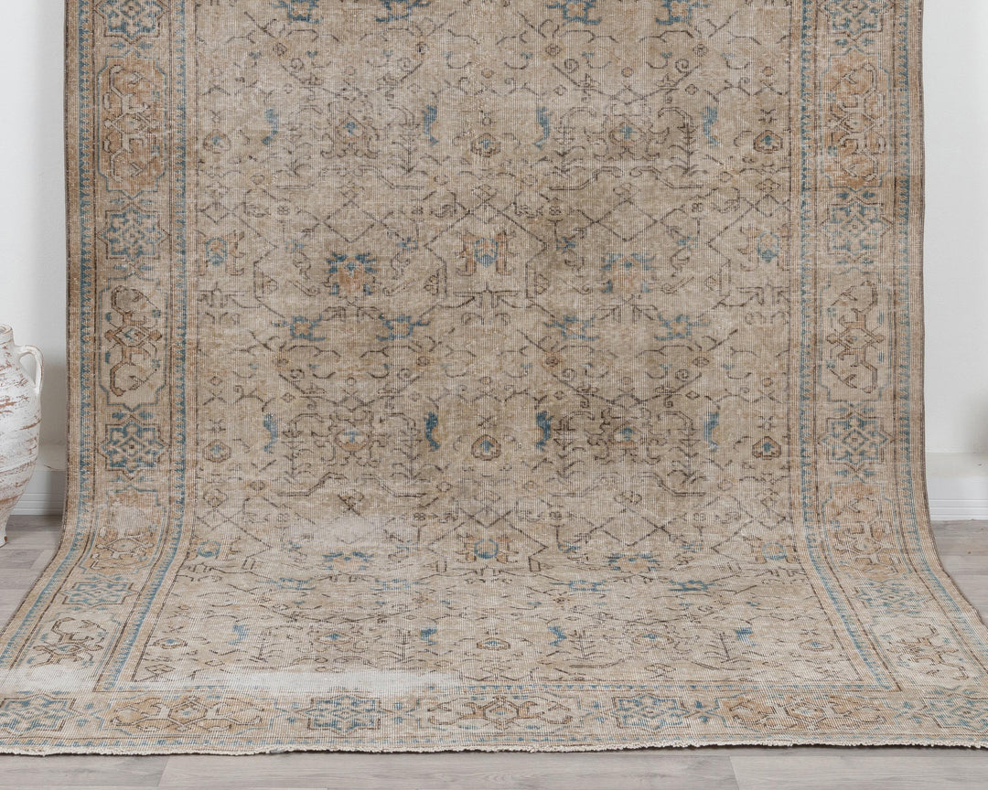 Beige Oushak Rug 6' 11" x 10' 1" | No. VR80530