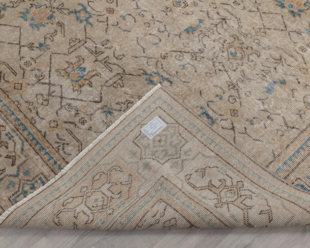 Beige Oushak Rug 6' 11" x 10' 1" | No. VR80530