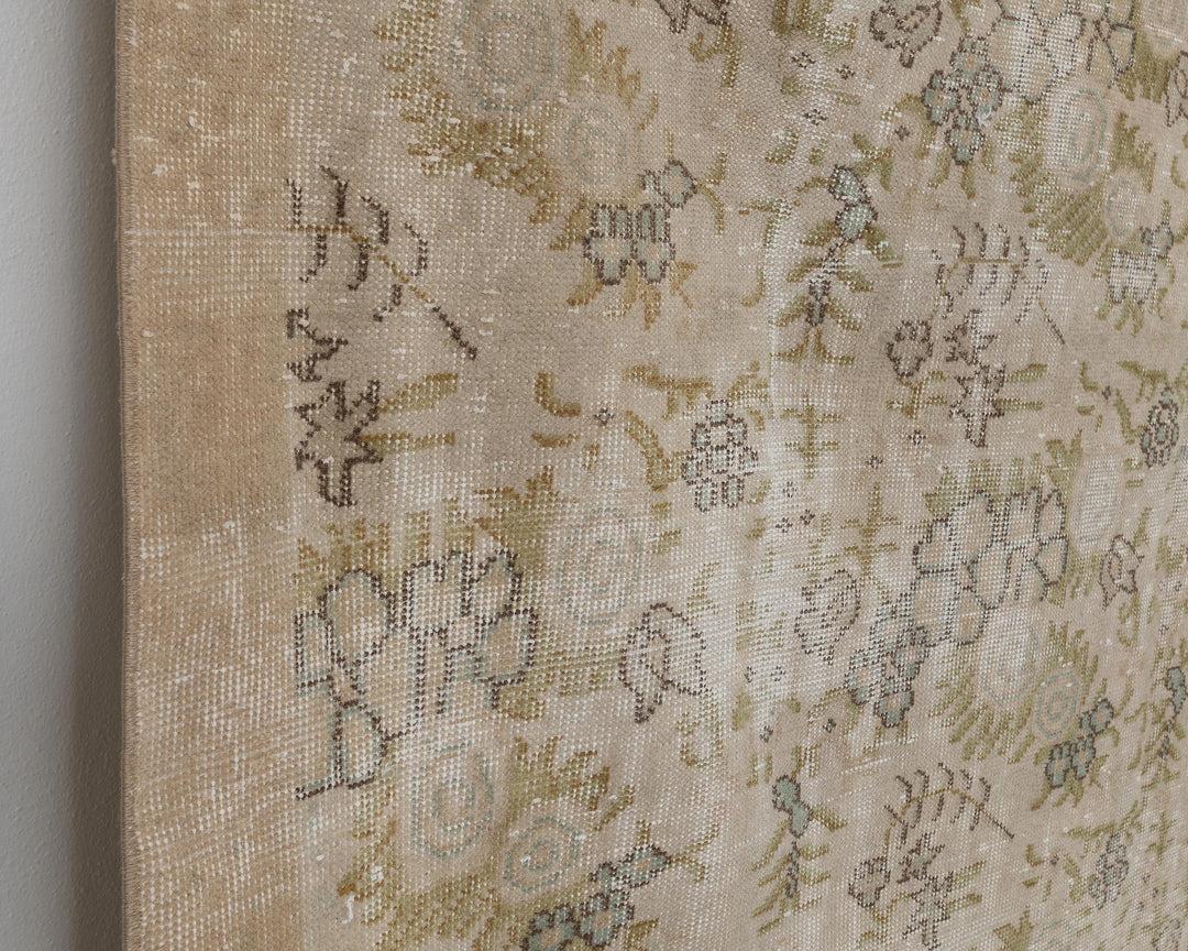 Beige Oushak Rug 6' 11" x 10' 5" | No. VR17452