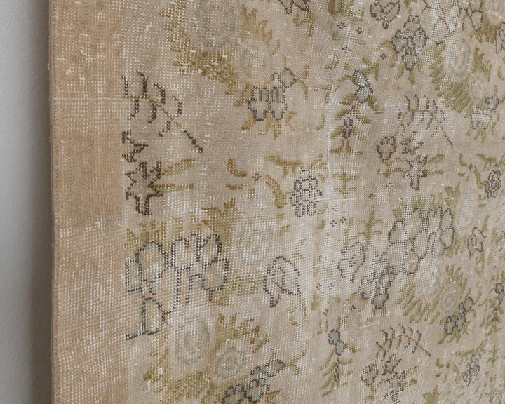 Beige Oushak Rug 6' 11" x 10' 5" | No. VR17452