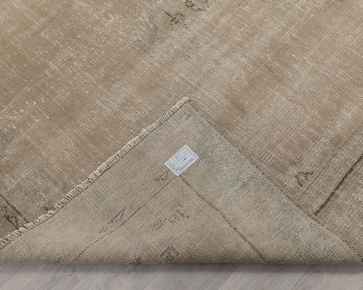 Beige Oushak Rug 5' 10" x 8' 9" | No. VR42403