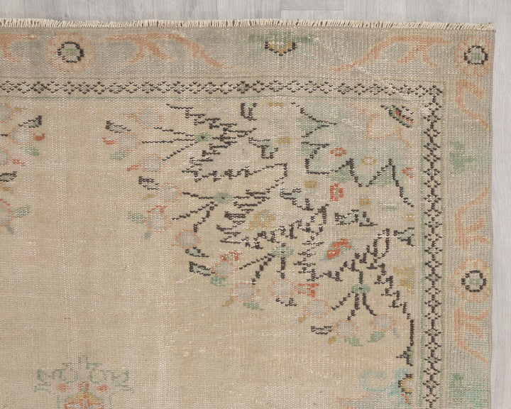 Beige Oushak Rug 6' 3" x 9' 8" | No. VR85066