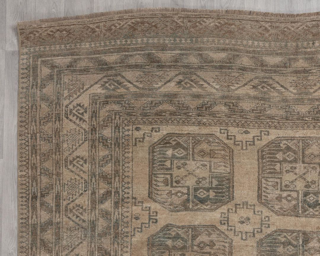 Faded Oushak Rug 7' 8" x 9' 10" | No. VR87590