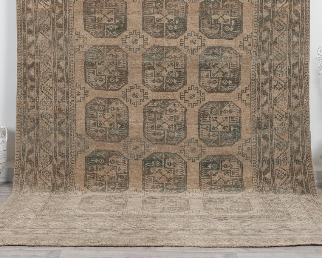 Faded Oushak Rug 7' 8" x 9' 10" | No. VR87590