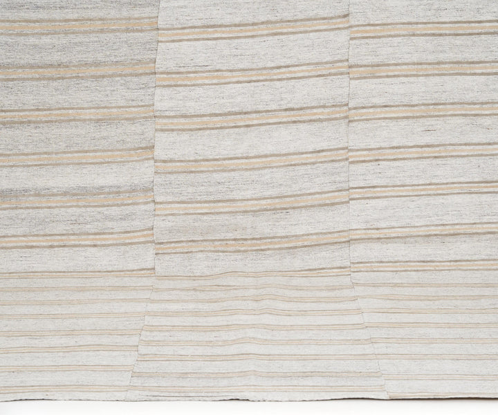 Neutral Kilim Rug 6' 3" x 10' 2" | No. VR91698