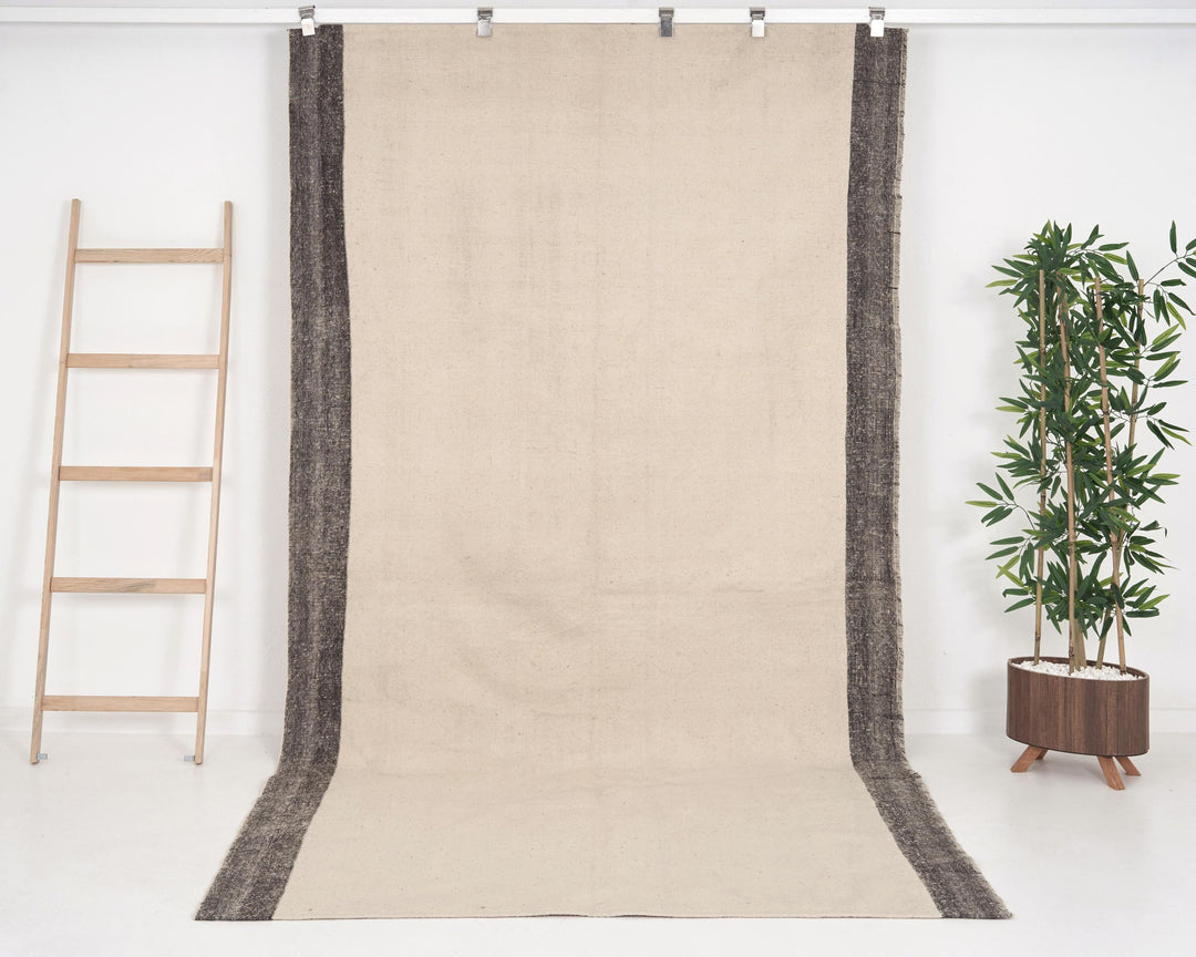 Beige Kilim Rug 6' 1" x 7' 5" | No. VR19498