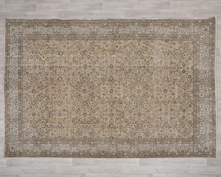 Beige Oushak Rug 7' 2" x 10' 4" | No. VR87045