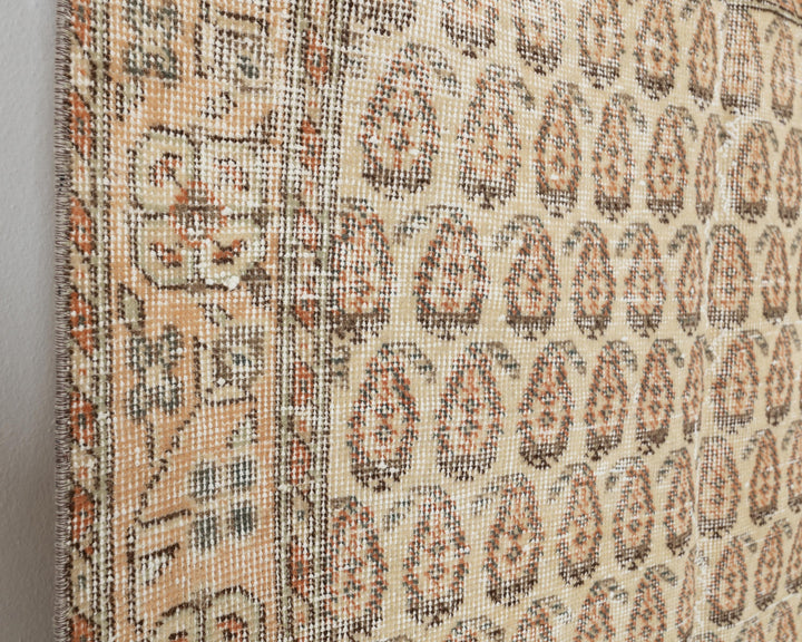 Beige Oushak Rug 3' 9" x 6' 9" | No. VR95565