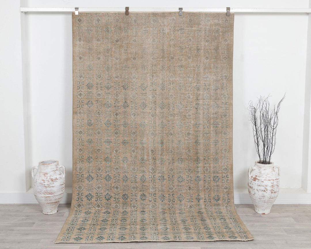 Faded Oushak Rug 5' 7" x 9' | No. VR79628