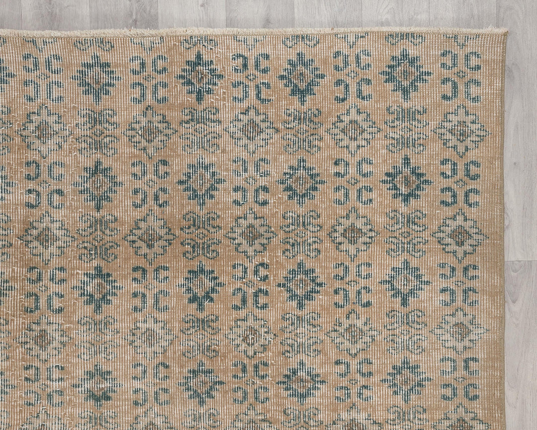 Faded Oushak Rug 5' 7" x 9' | No. VR79628