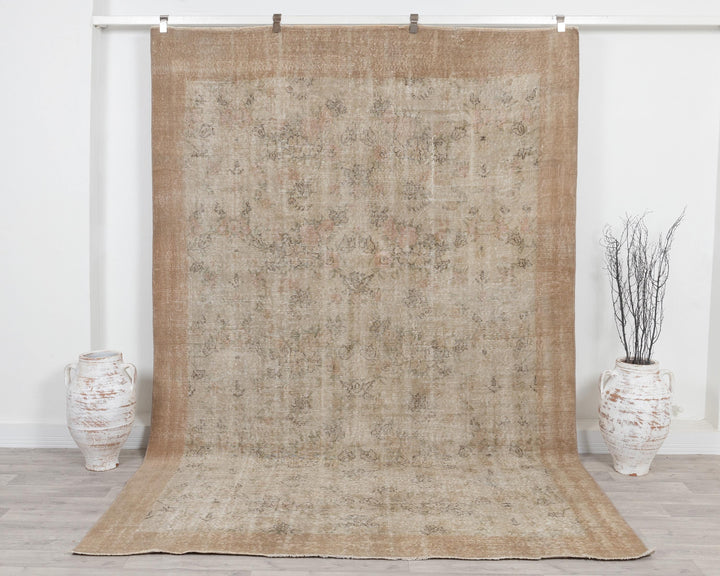 Faded Oushak Rug 6' 11" x 9' 11" | No. VR57638
