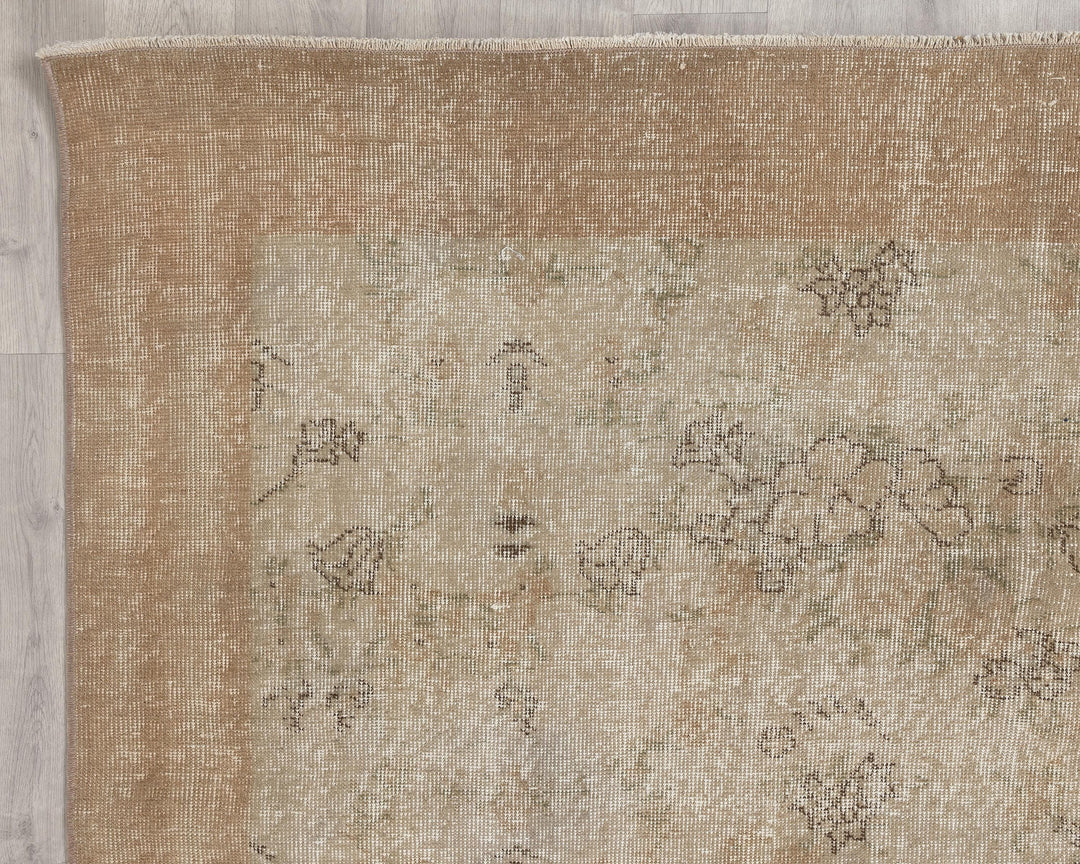Faded Oushak Rug 6' 11" x 9' 11" | No. VR57638