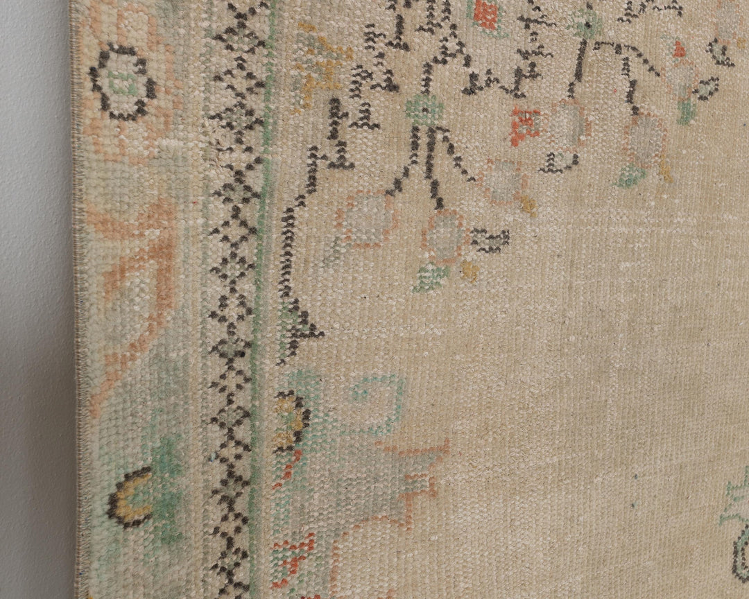 Beige Oushak Rug 6' 3" x 9' 8" | No. VR85066