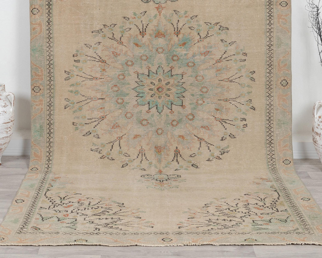 Beige Oushak Rug 6' 3" x 9' 8" | No. VR85066