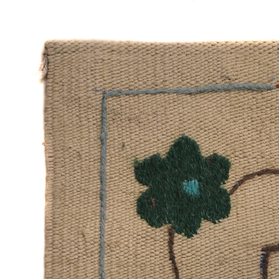Tan Pakistani Kilim Rug 5'5" x 7'9" Flat-Weave pattern