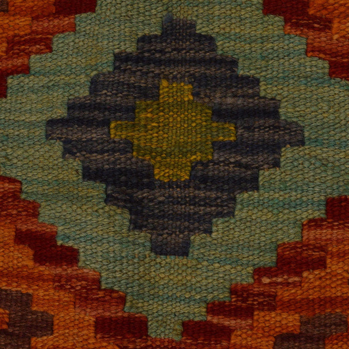 Hand Woven Wool Kelim 4' 6" x 6' 3" - No. AL90427