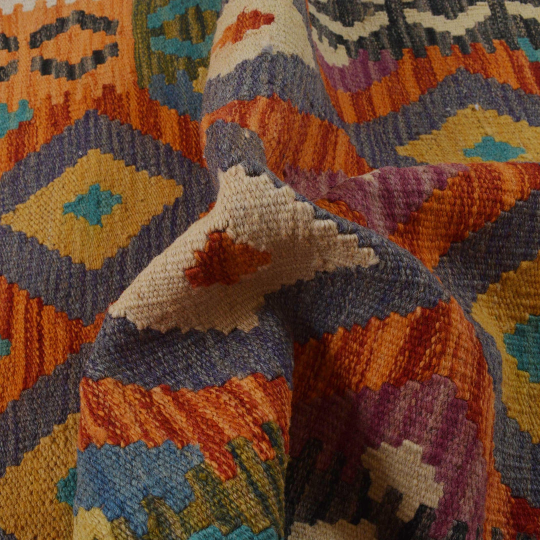 Hand Woven Wool Kelim 2' 8" x 3' 11" - No. AL61592