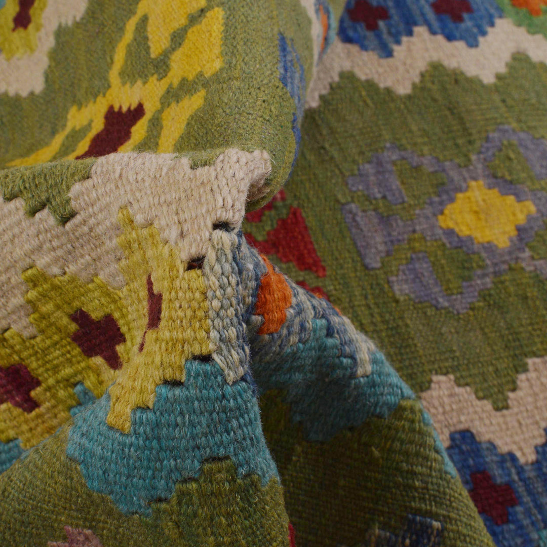 Short Kilim Runner 2' 9" x 6' 9" - No. AL51839