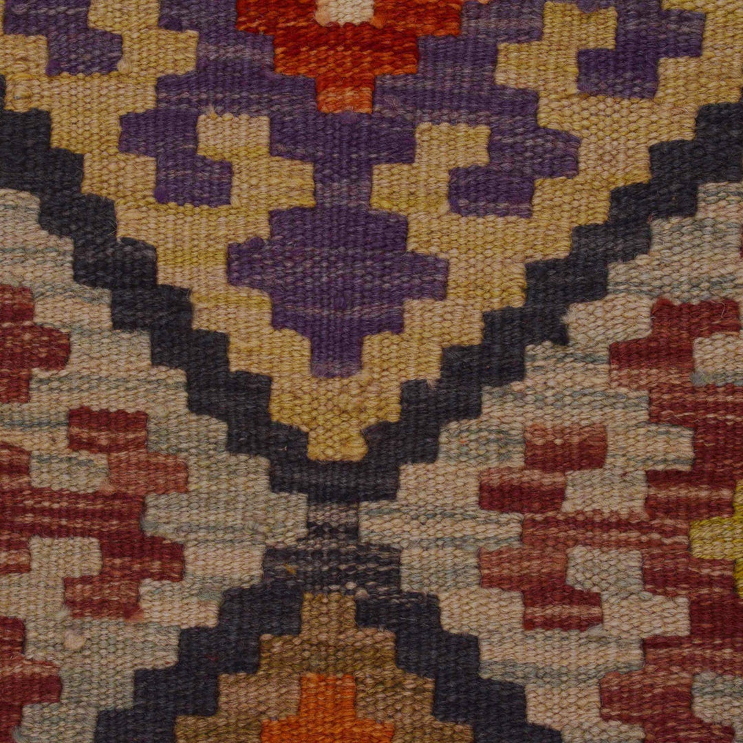 Handmade Vegetable Kilim 2' 9" x 4' 2" - No. AL16689