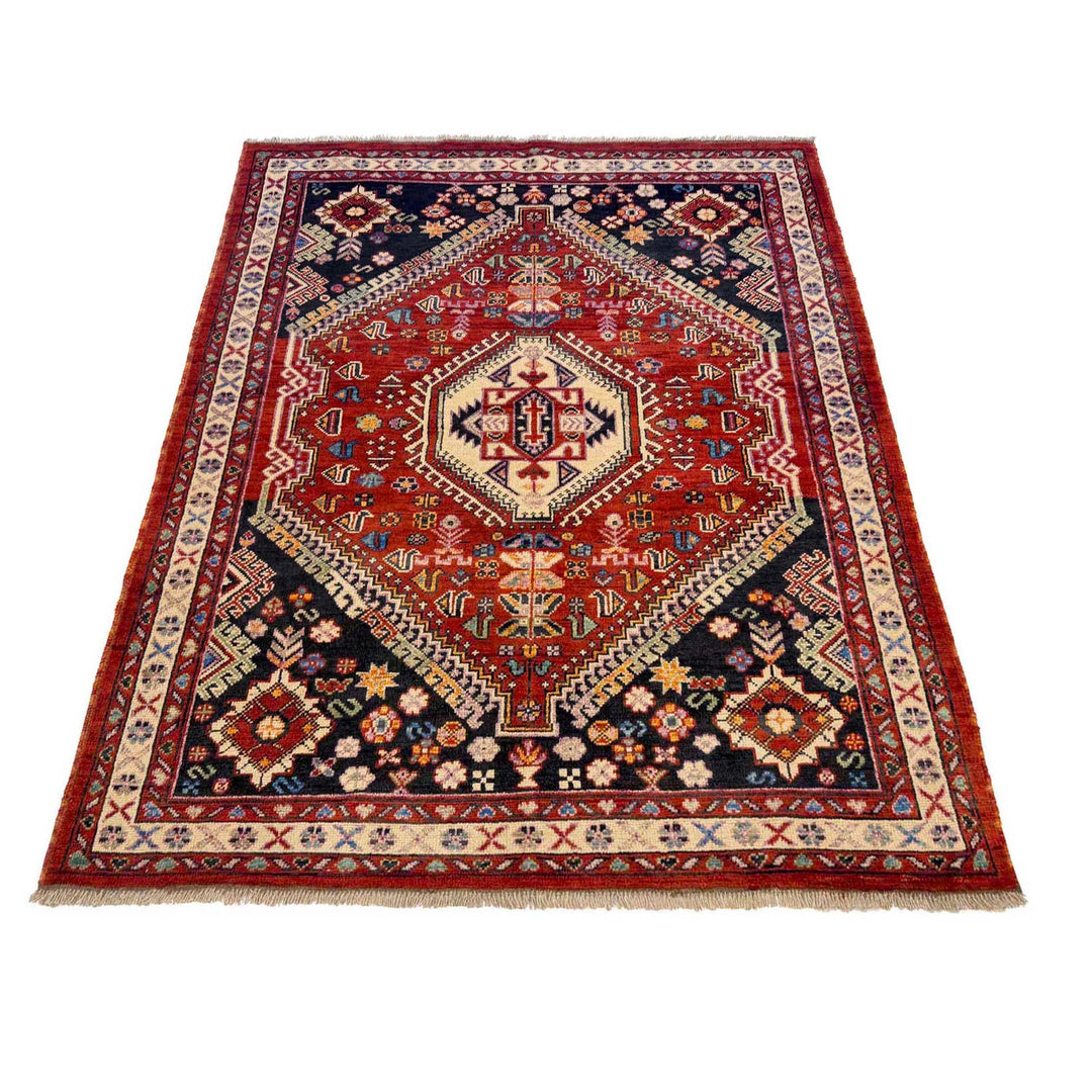 Persian Shirazi Design Carpet 5' 5" x 7' 5" - No. AL40693