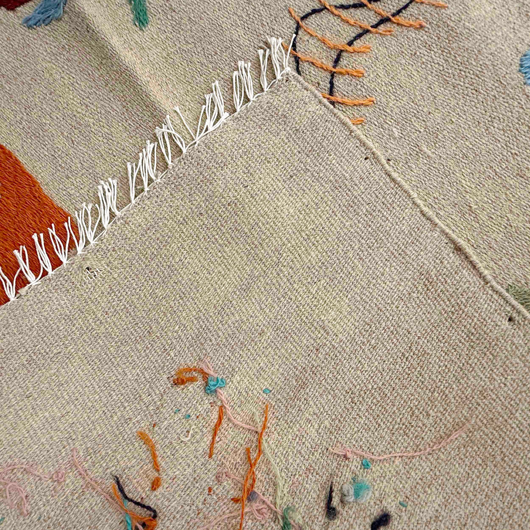 Beige Pakistani Kilim Rug 3'8" x 6'2" Flat-Weave | No. AL35439