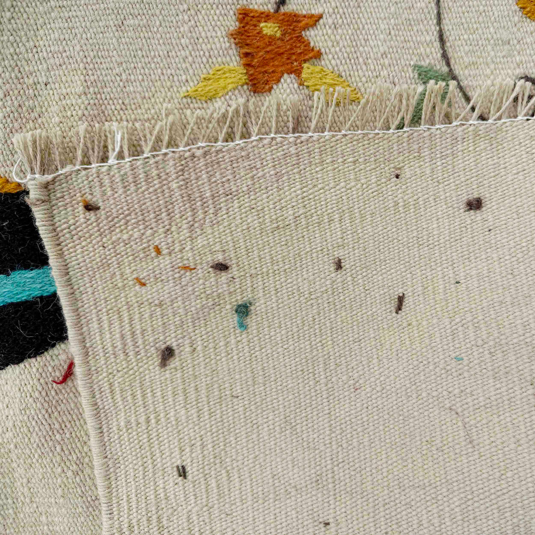 Beige Pakistani Kilim Rug 3' 4" x 6' 7" Flat-Weave border