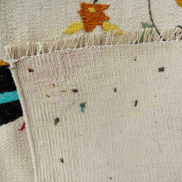 Beige Pakistani Kilim Rug 3' 4" x 6' 7" Flat-Weave border
