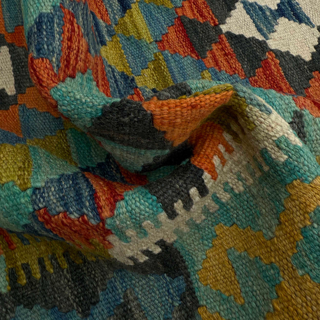 Afghan Vegetable Kilim Rug 2' 9" x 6' 9" Flat-Weave texture
