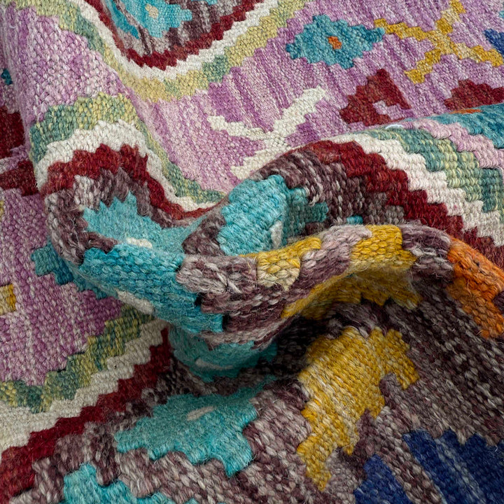 Afghan Vegetable Kilim Rug 2' 6" x 4' 1" Flat-Weave texture