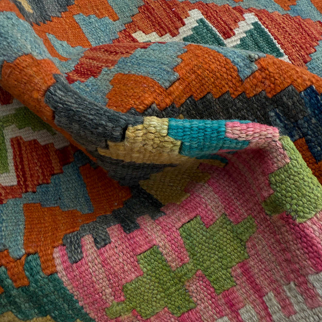 Afghan Vegetable Kilim Rug 2' 4" x 6' 11" Flat-Weave texture