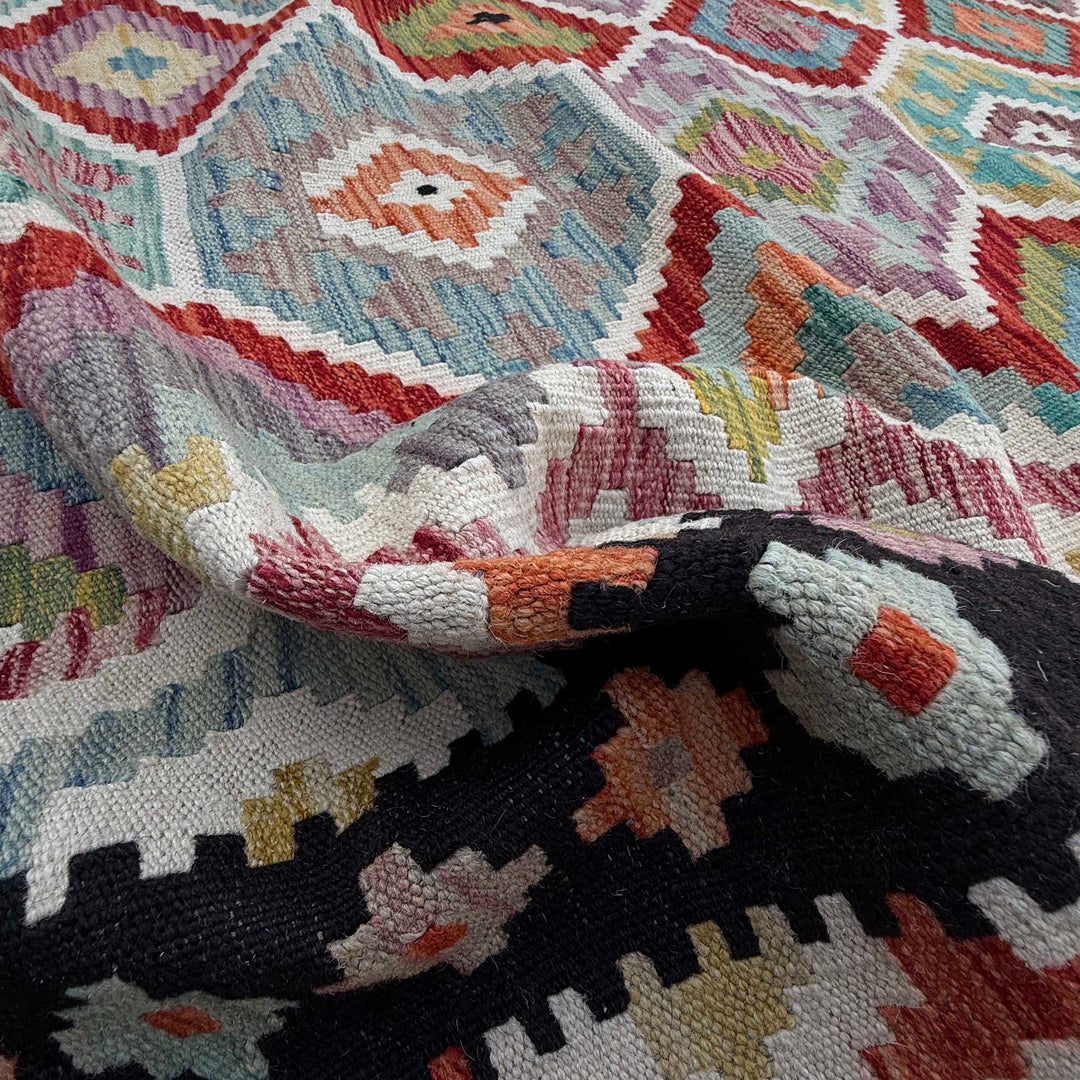 Afghan Vegetable Kilim Rug 8' 5" x 11' 5" Flat-Weave texture